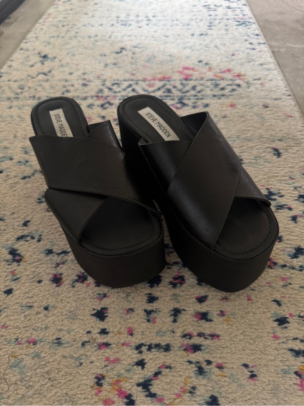 Steve Madden Kody Black Crisscross Platform Slides